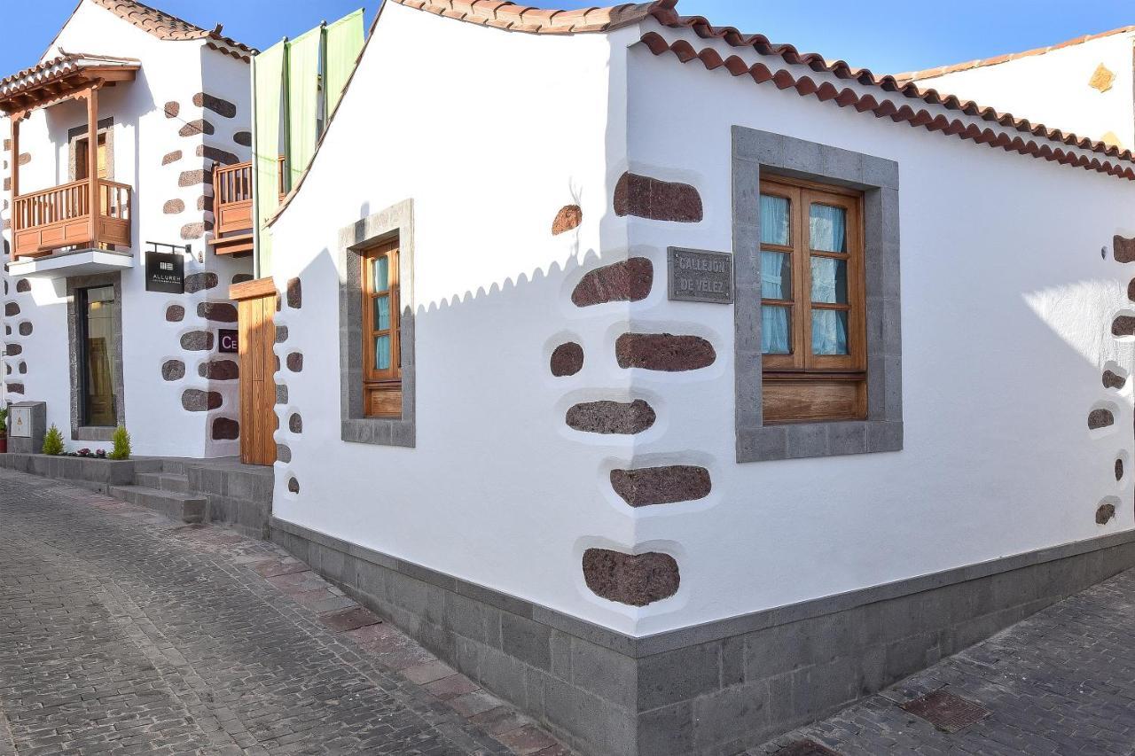 Villa Allureh Emblematic