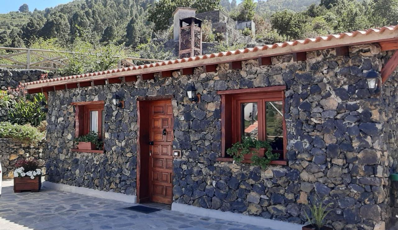 Guinderos Country house