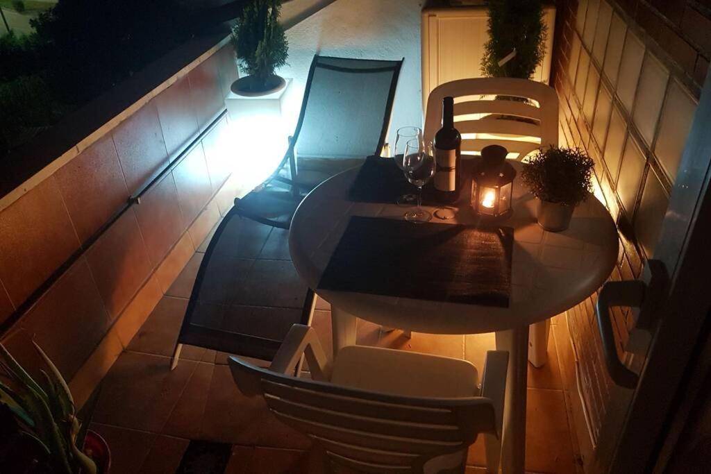 Coqueto ático Con Terraza Apartamento El Astillero