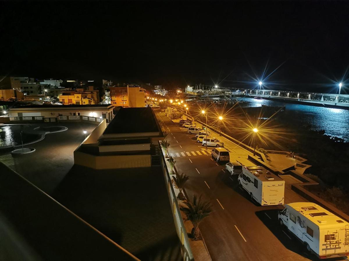 Con Maravillosas Vistas En Primera Línea La Restinga