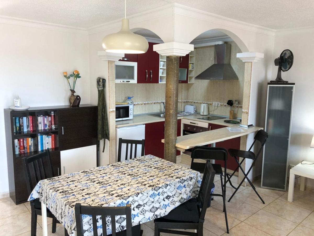 Apartamento Sunny Near The Beach With Wifi, Balcony And Pool Los Cristianos (Tenerife)