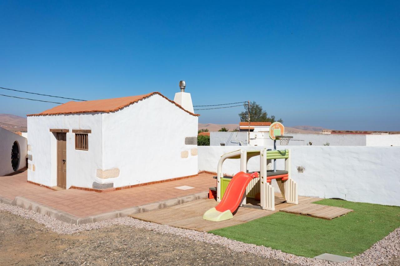 Home2book Finca Dos Ruedas *