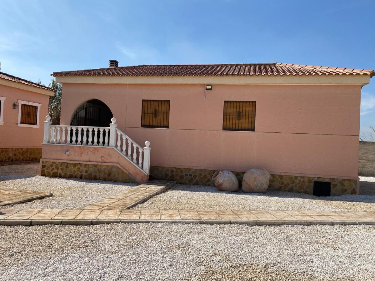 Dolores, Un Chalet Con Piscina Y Barbacoa En La Huerta Del Segura. * Catral