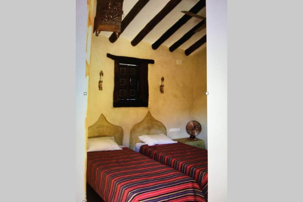 Villa Orozca Farmhouse Lagoon Pool With Retro Hot Tub And Wi-fi Montefrio