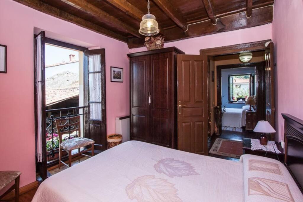 Casa Del Cuetu. Traditional In Asturias *