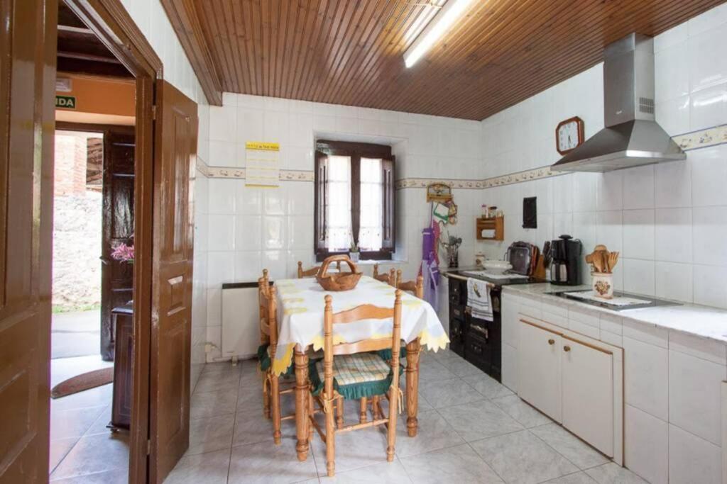 Casa Del Cuetu. Traditional In Asturias *