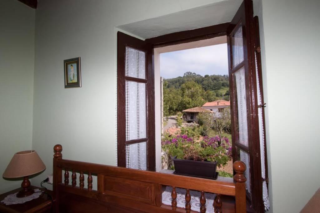 Casa Del Cuetu. Traditional In Asturias Сasa de vacaciones Mere