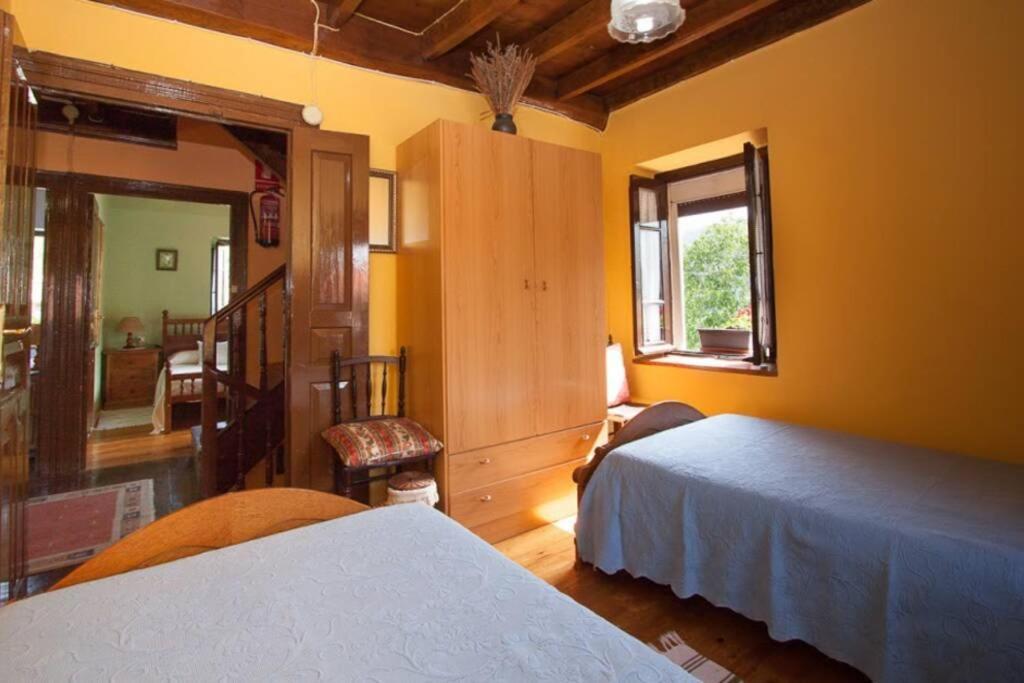 Casa Del Cuetu. Traditional In Asturias * Mere