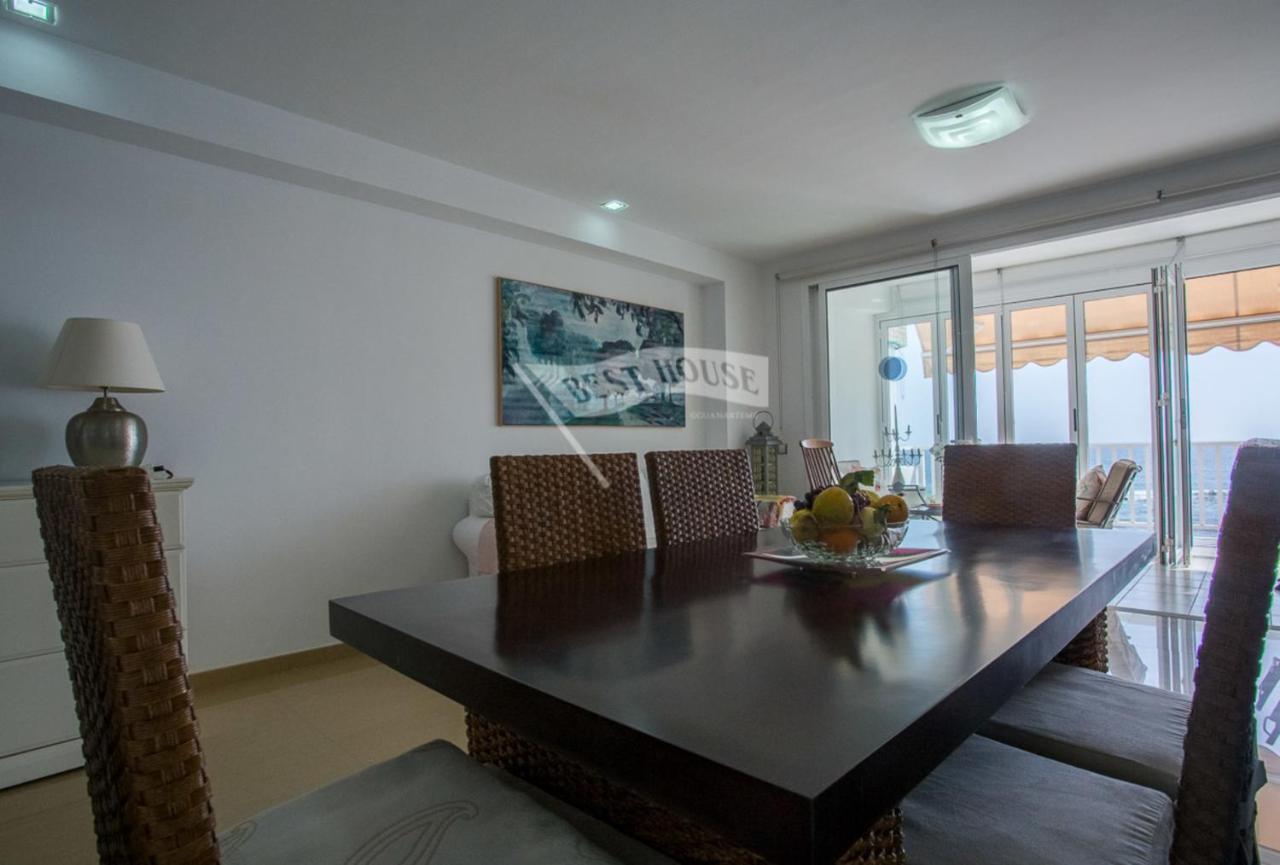 Luxury In Front Of The Apartment *
