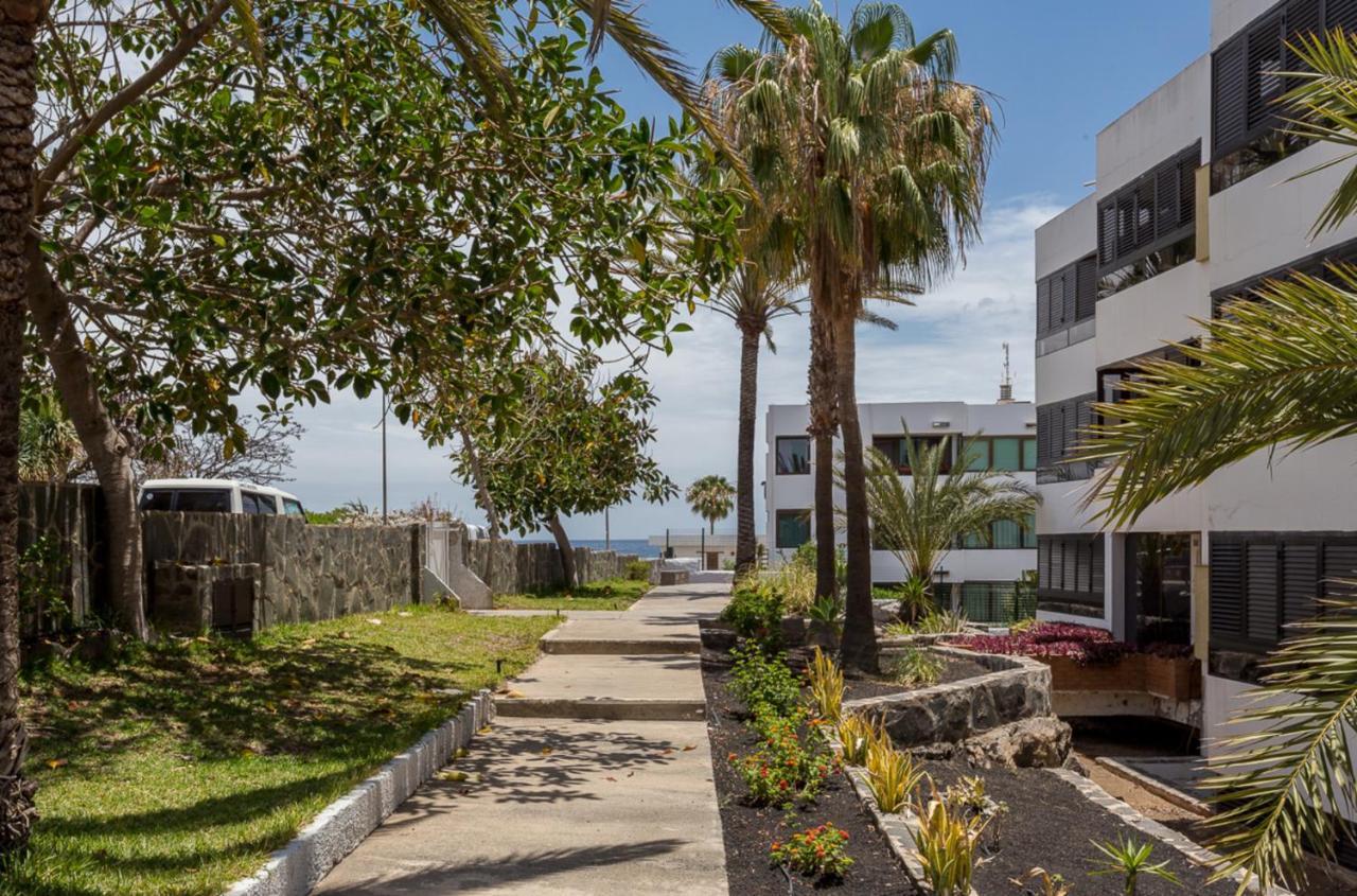 Flatguest - Adelfas 15 *