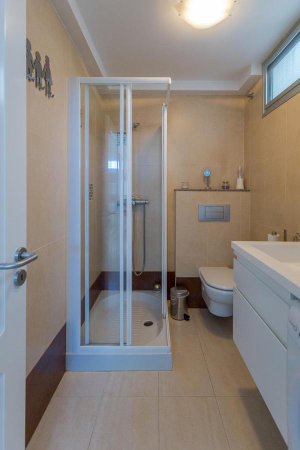 Apartamento Flatguest - Adelfas 15