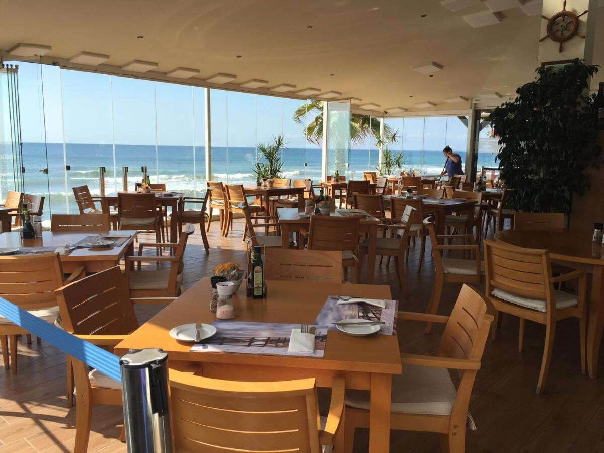 Mi Capricho, Beachfront, Grownfloor, Private Garden & Terrace *