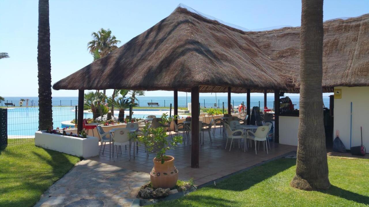 Mi Capricho, Beachfront, Grownfloor, Private Garden & Terrace Apartamento *