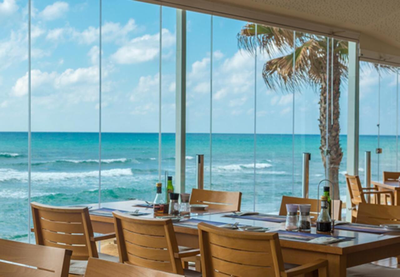 Mi Capricho, Beachfront, Grownfloor, Private Garden & Terrace Apartamento *