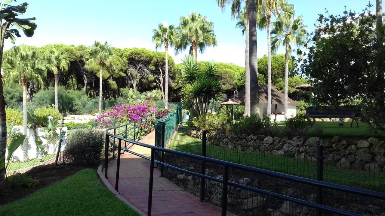 Mi Capricho, Beachfront, Grownfloor, Private Garden & Terrace