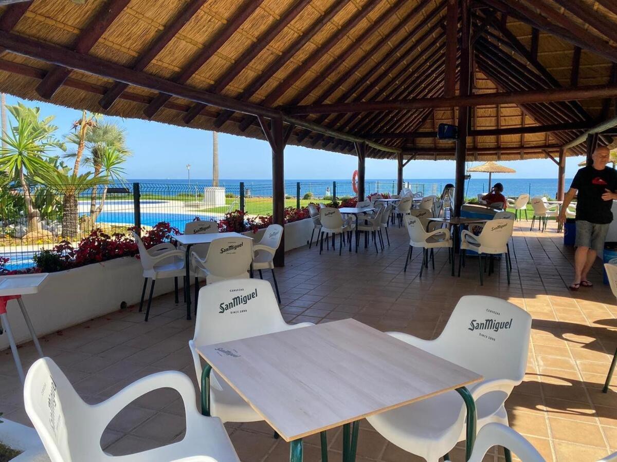 Mi Capricho, Beachfront, Grownfloor, Private Garden & Terrace Sitio de Calahonda