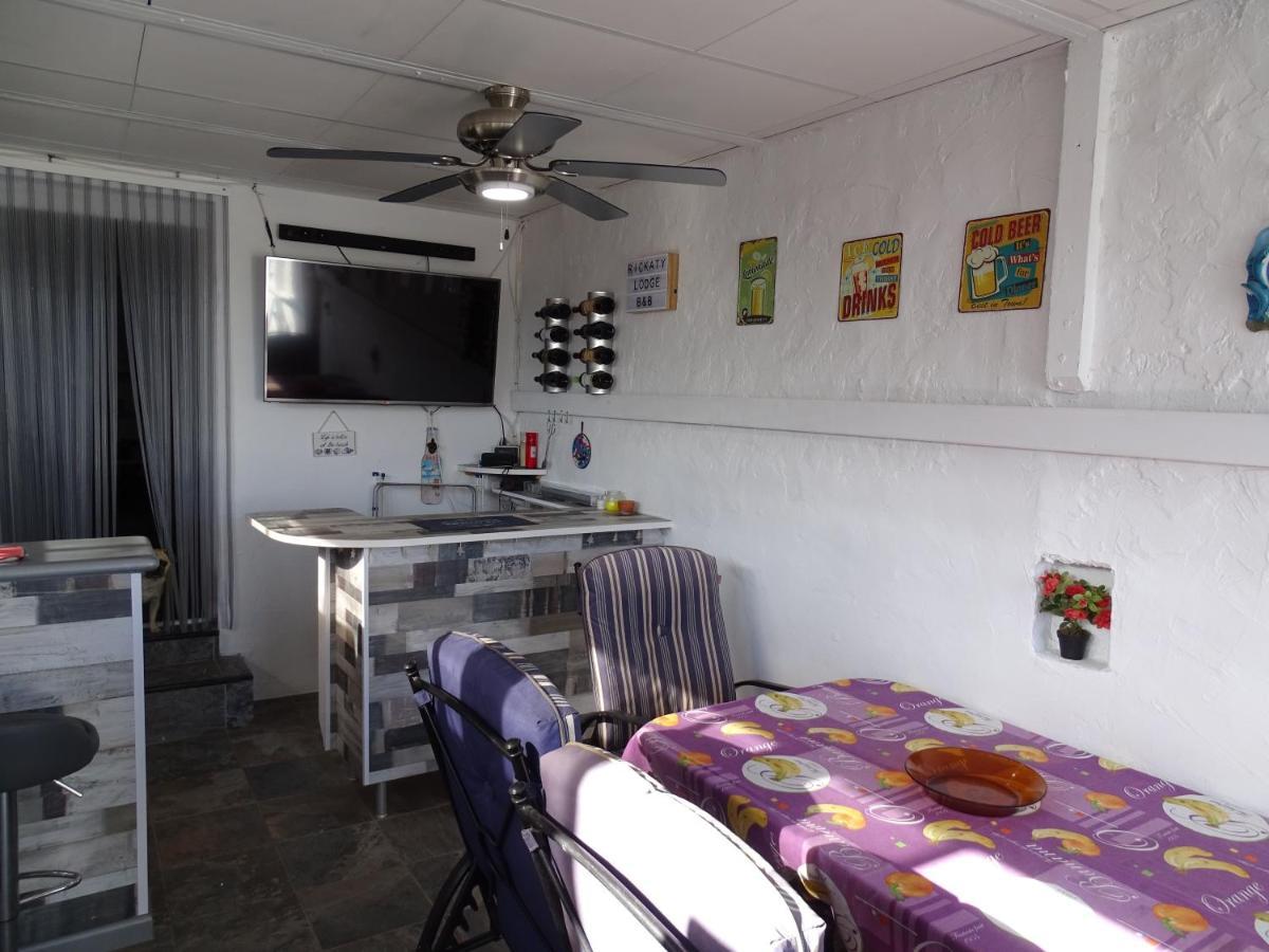 Rickaty Bed And Breakfast, Airport Hotel, De Aeropuerto, Palmas Airport, Gran Canaria Airport, Lpa, Spain Las Majoreras