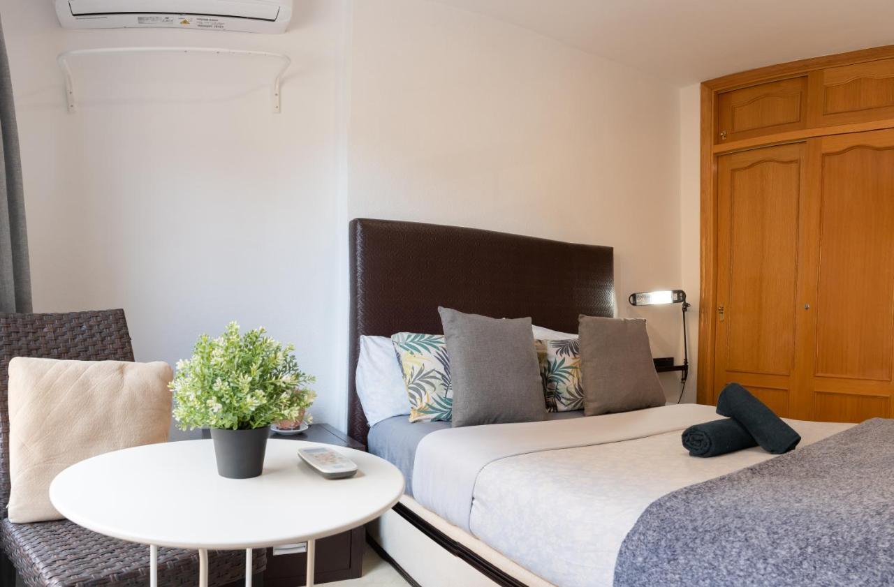 Homestay Galvez Rooms Malaga