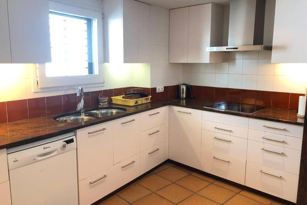 Roques - Casa En Primera Línea De Mar En Сasa de vacaciones *