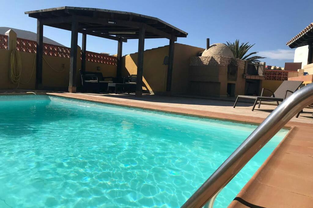 Con Piscina Privada Manitaga. Villa *