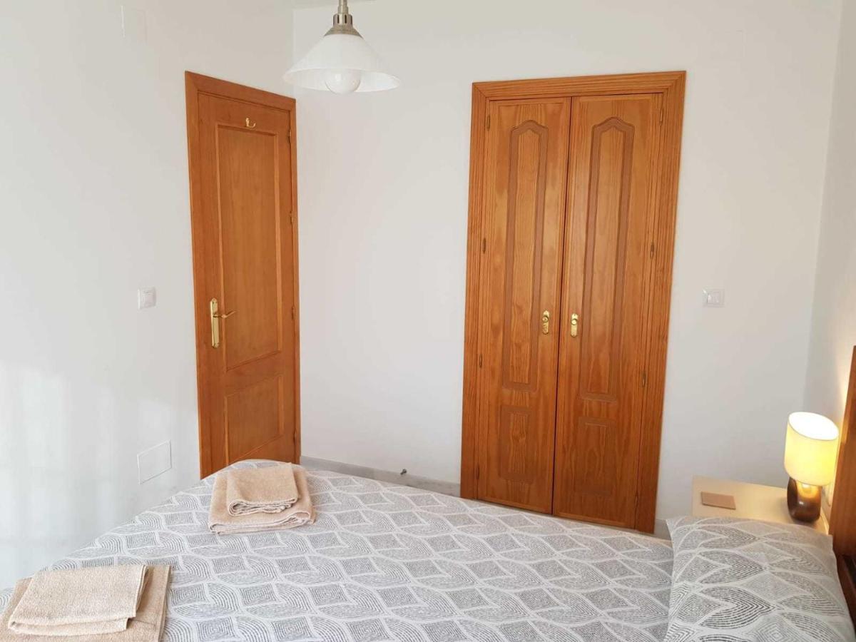 Сasa de vacaciones Stunning 2-Bed House In Nerja W Pool A C Garage