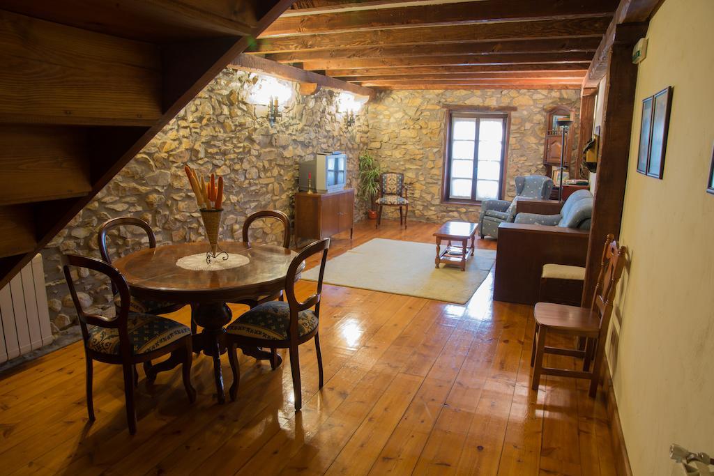 Farm stay Casa Rural-apartamentos Zelaikoa *