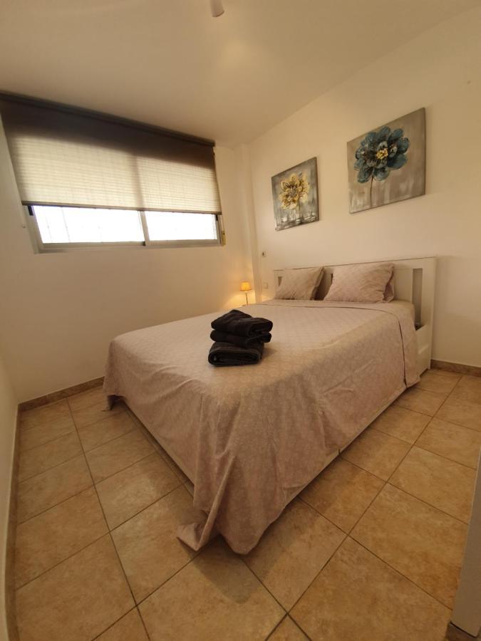 Apartment Los Fernandos, 1st Line Beachfront Poniente, 2 Bedroom Ocean Terrace *