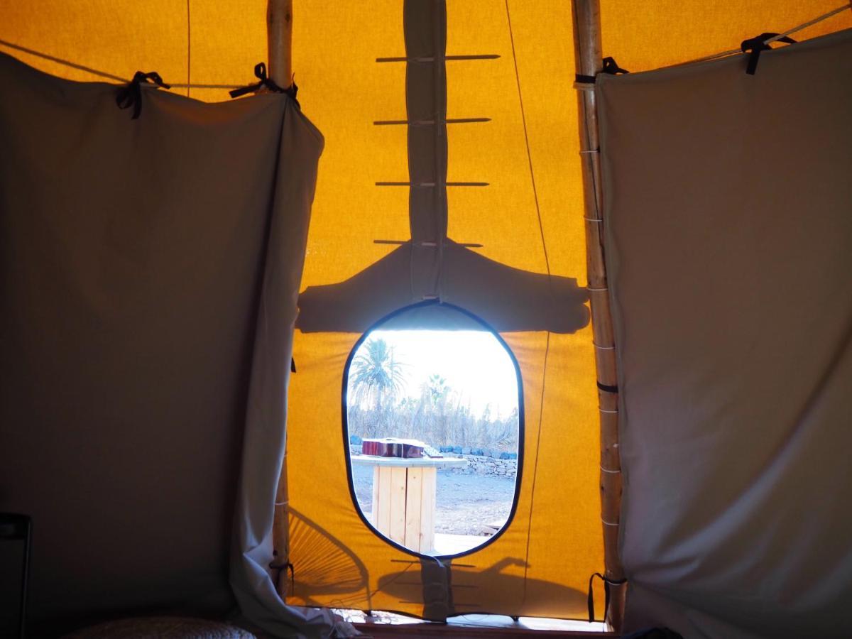 Campo de lujo Casa La Paz- Teepee Volcano Tindaya