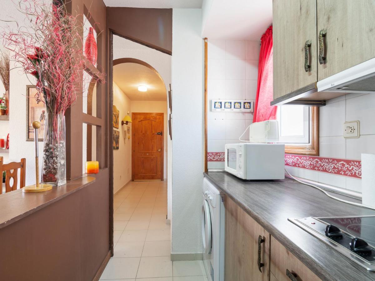 Apartment Lovely In With Balcony Roquetas de Mar