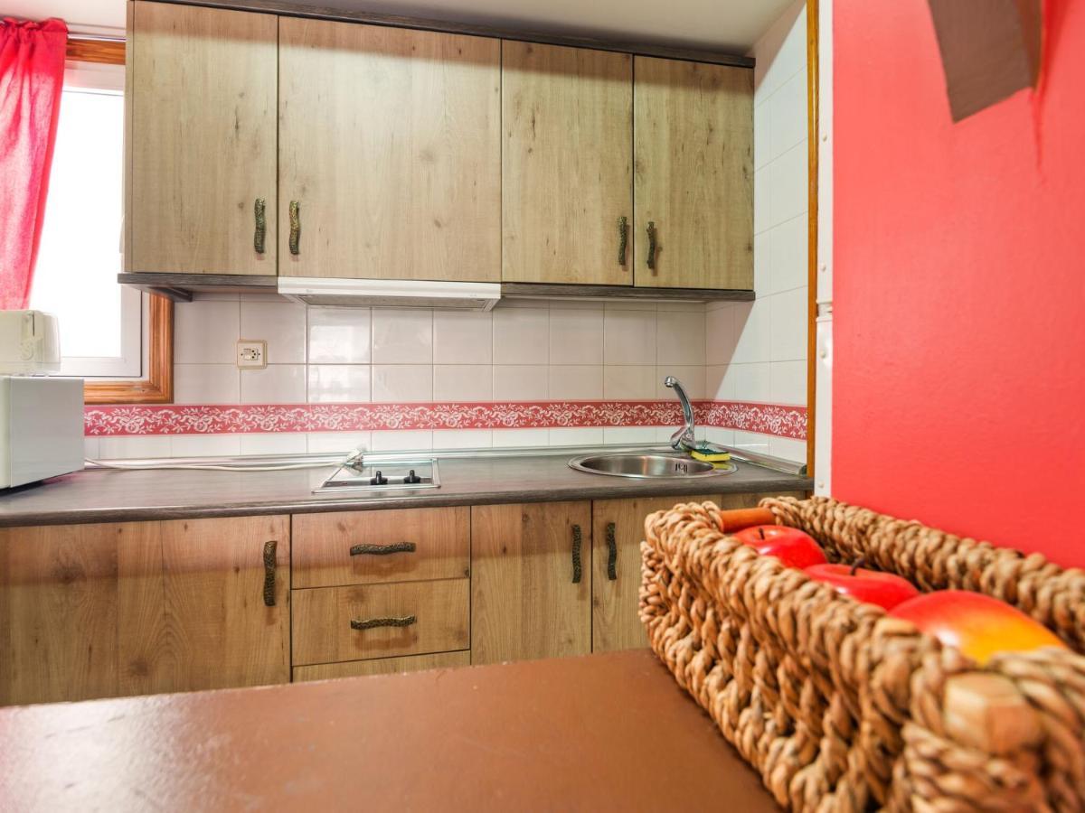 Apartment Lovely In With Balcony Roquetas de Mar