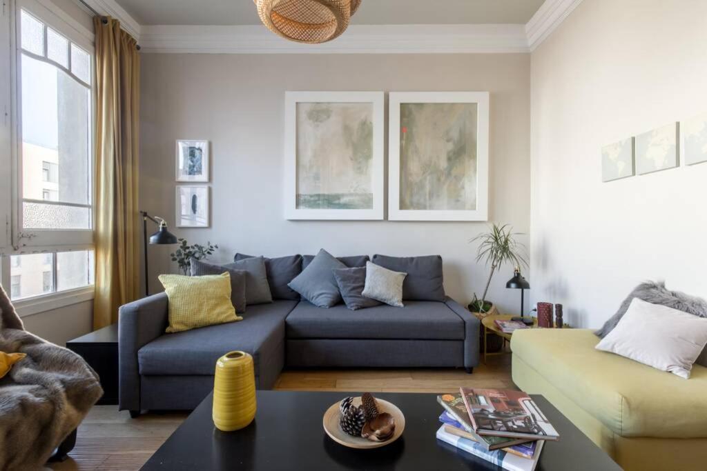 Beautiful & Central Flat Near Sagrada Familia Apartment