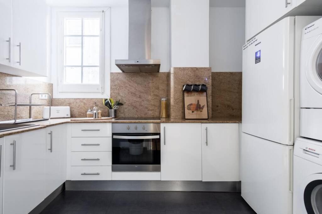 Beautiful & Central Flat Near Sagrada Familia * Barcelona
