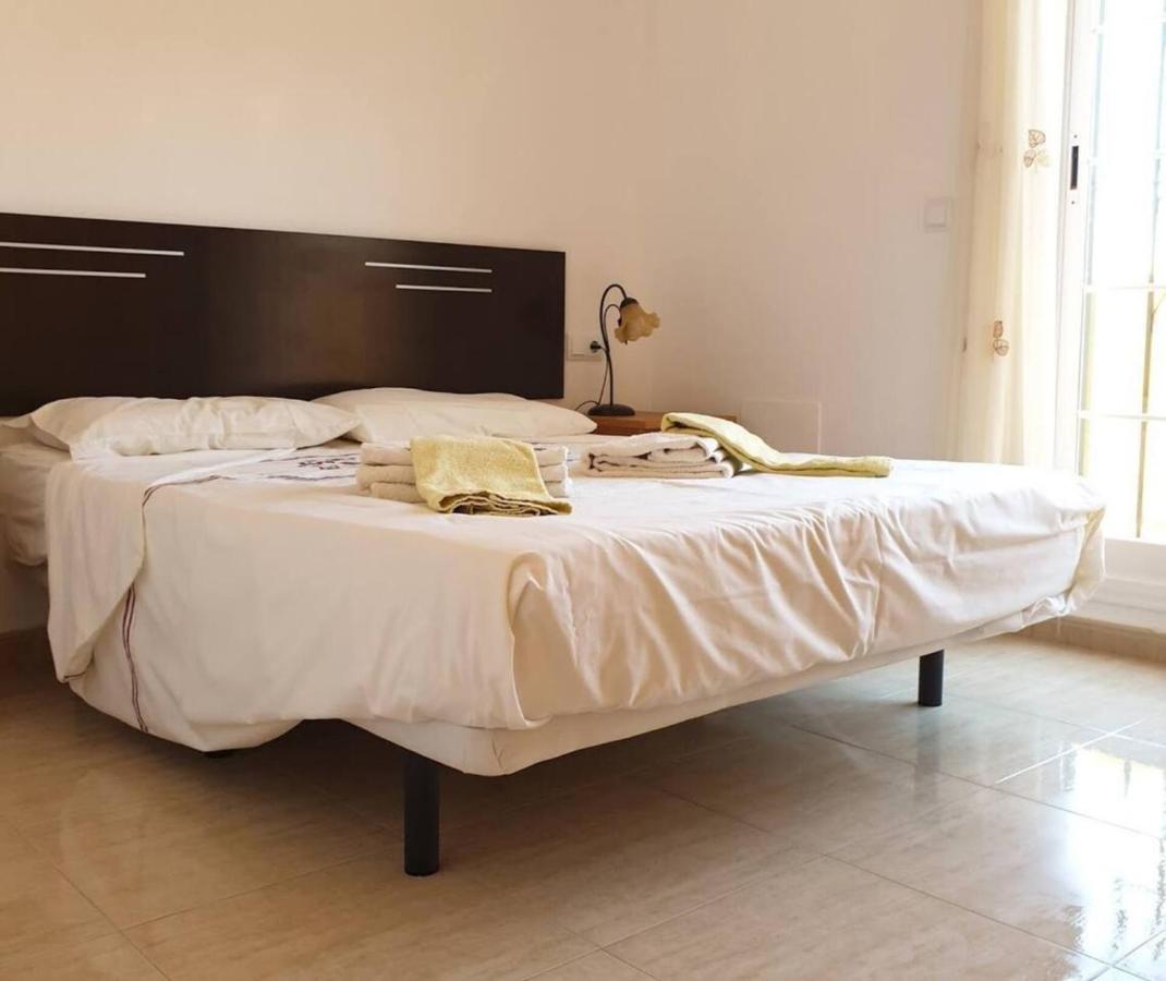 Lovely 3-bed House In Holiday home *