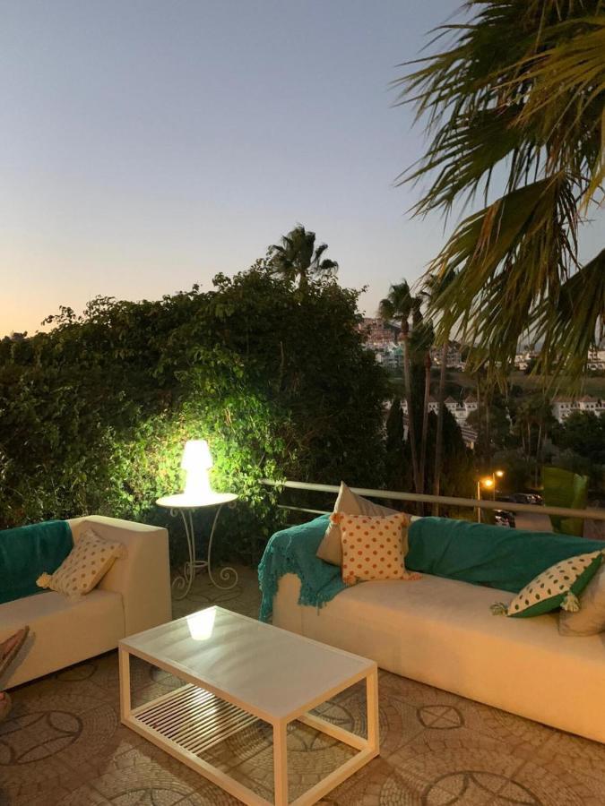 Rosa Luxury Private Large To Rent Manilva