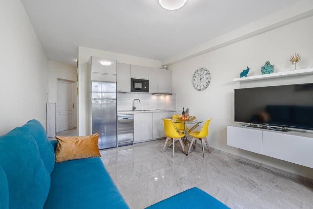 Orlando. Amazing Location. Completely Renovated!
