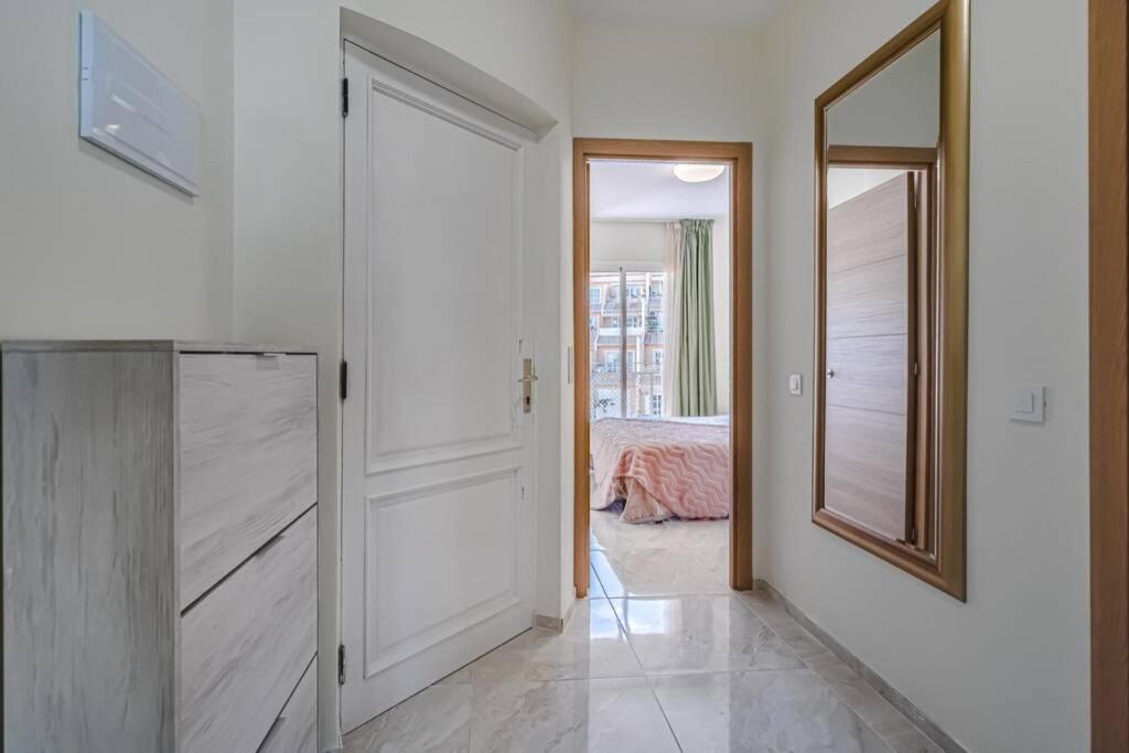 Orlando. Amazing Location. Completely Renovated!