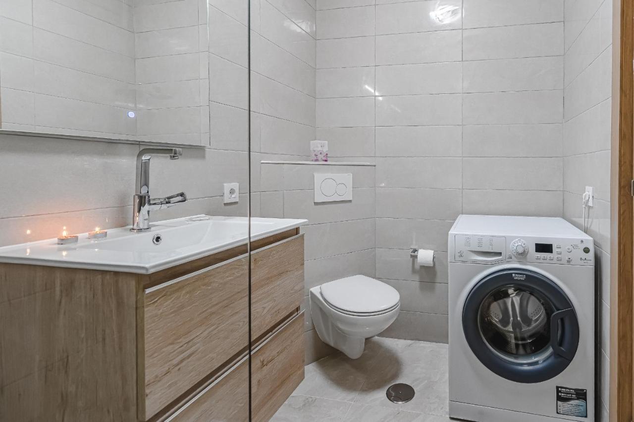 Orlando. Amazing Location. Completely Renovated! Costa Adeje (Tenerife)