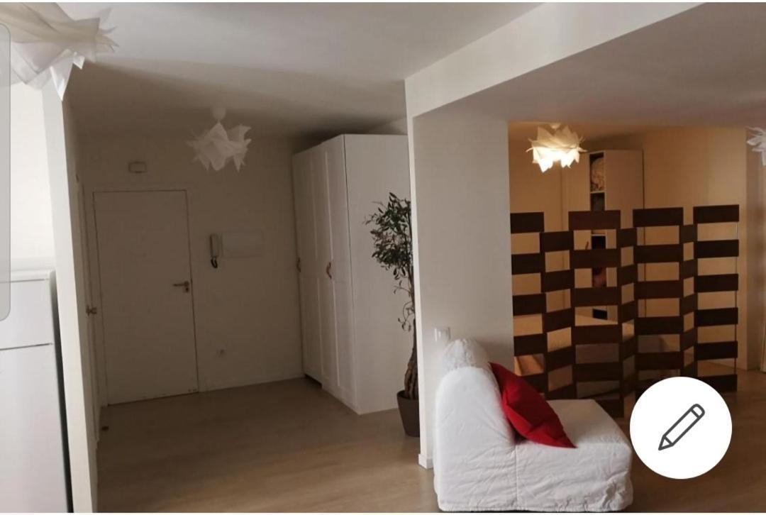 Very Cosy Apt 7 Min From Camp Nou Esplugues de Llobregat