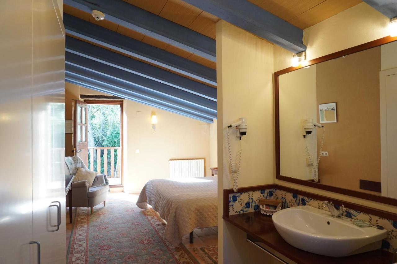 Hotel La Sala De 3*