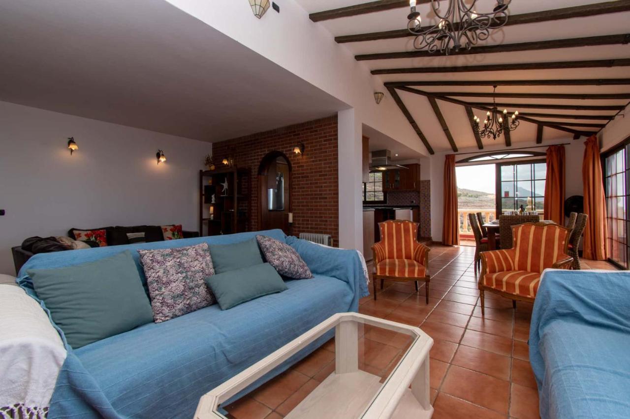El Mirador Villa Los Menores