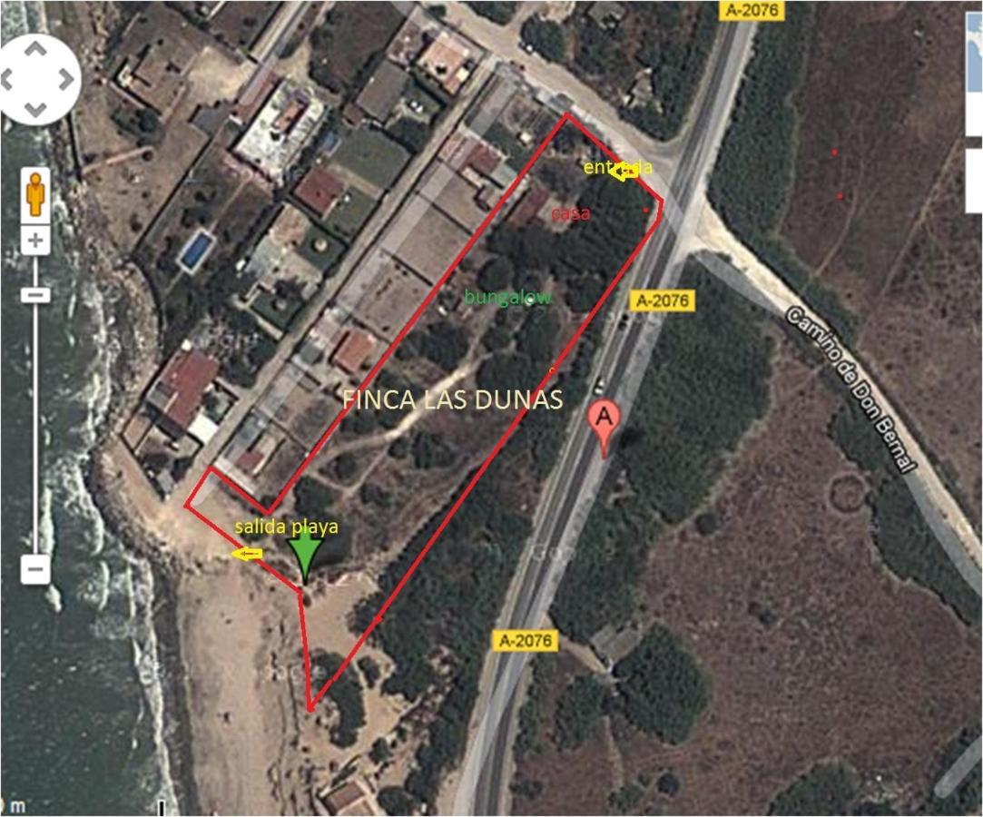 Holiday home Dunas: Beachfront With Jacuzzis Rota