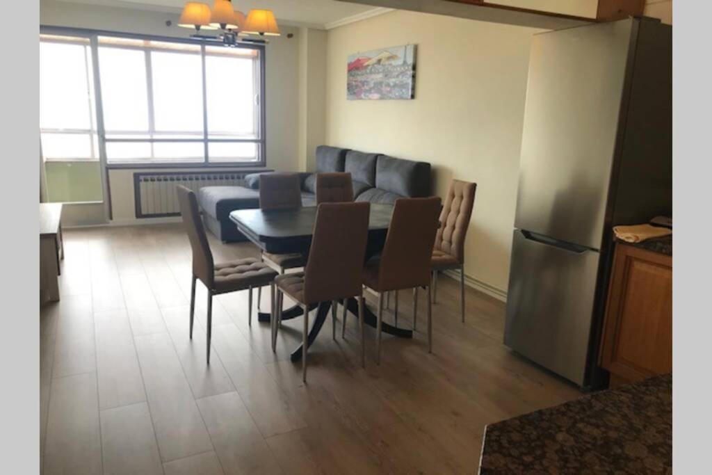 Fantástico Piso En Primera Linea De Playa Apartamento Gijón