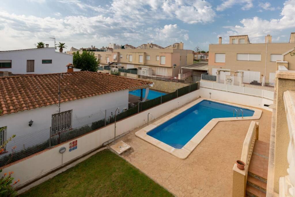 Apartamento San Carlos - De Dos Con Piscina Comunitaria