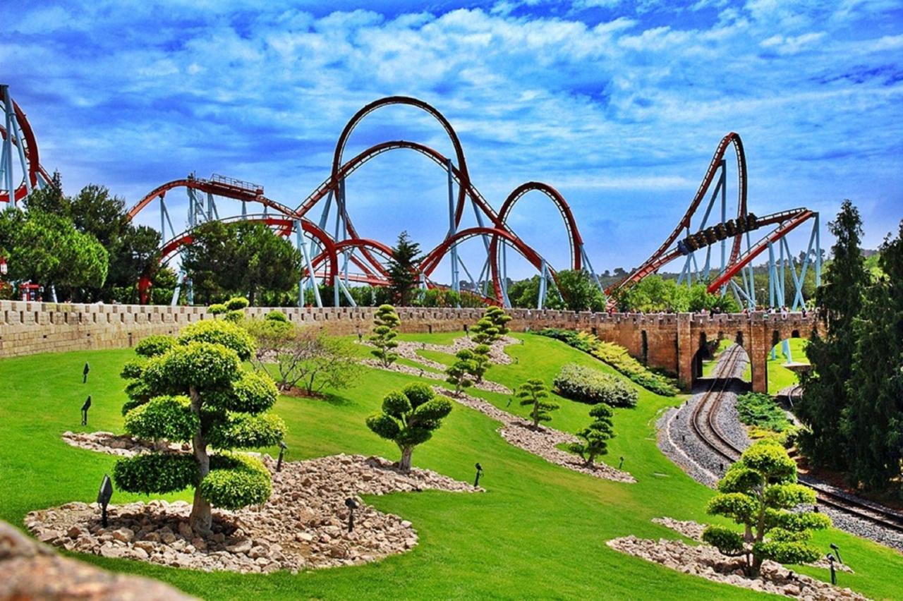 Center *