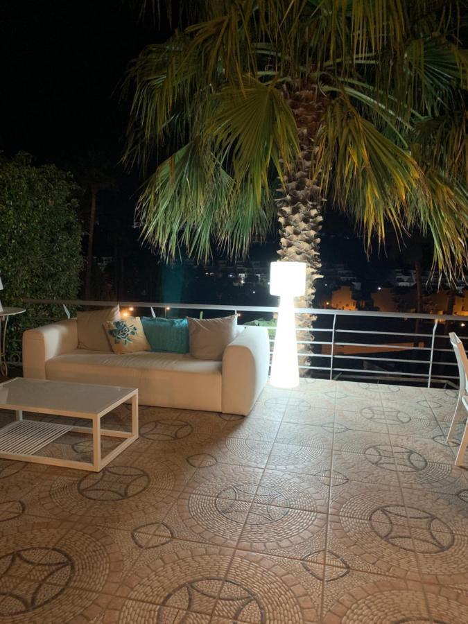 Rosa Luxury Private Large To Rent Manilva
