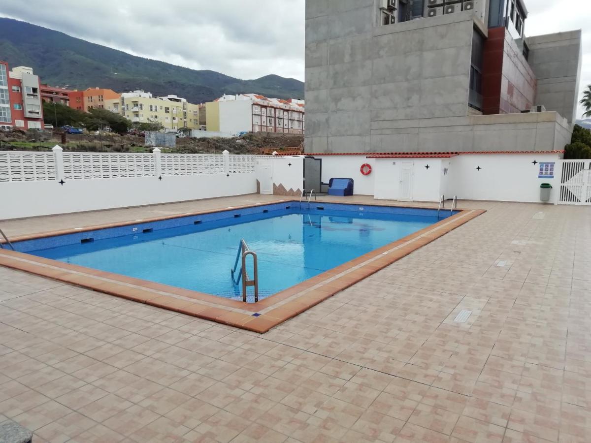 Avenida Deluxe * Candelaria