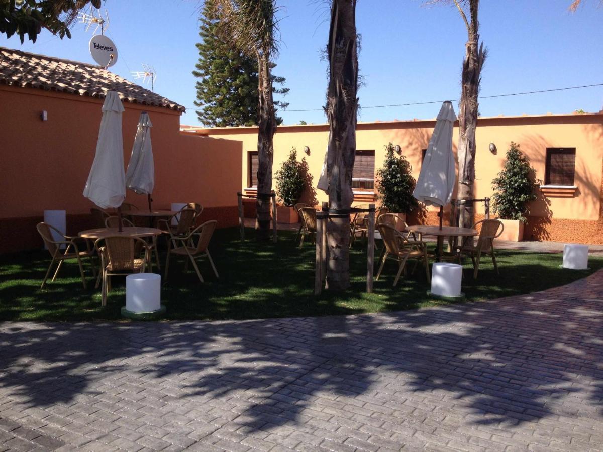 Apartamento Con Doble Entrada Y Piscina Compartida En El Palmar Cádiz