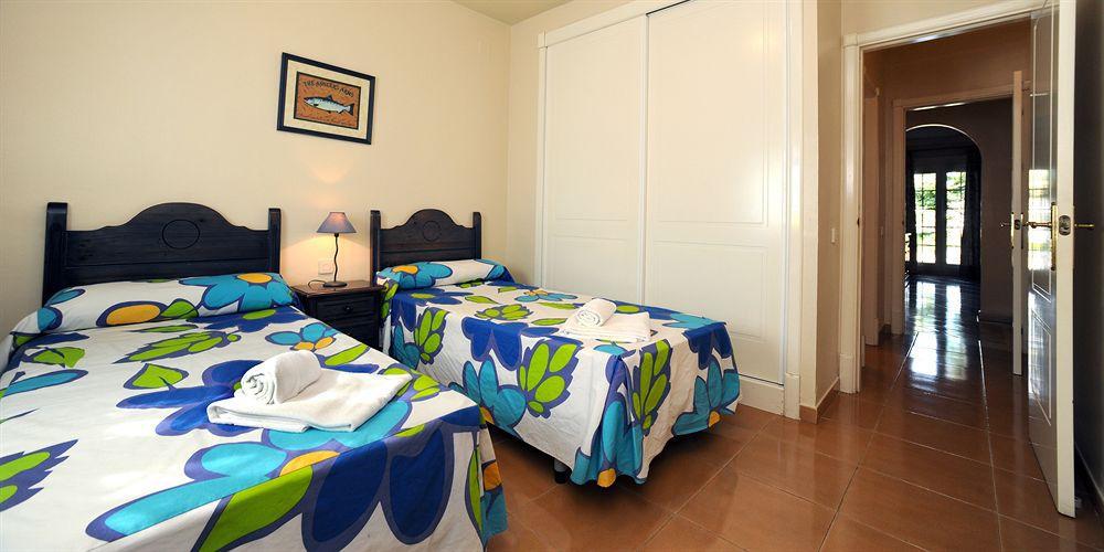 Leo San Bruno Apartment Isla Canela