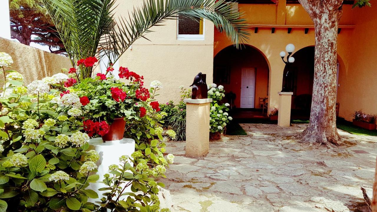 Casa Con Jardin A 30 Metros De La Playa. Vl. Holiday home Palamos