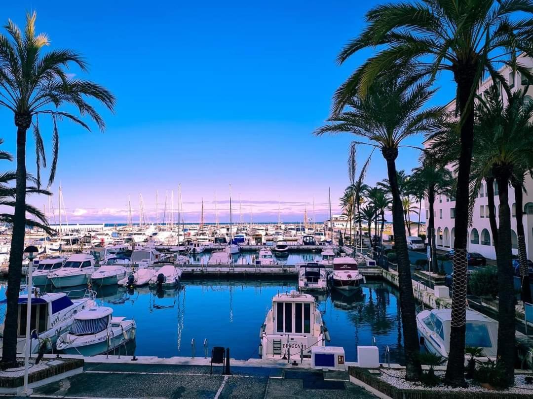 Duquesa Seafront Marina *